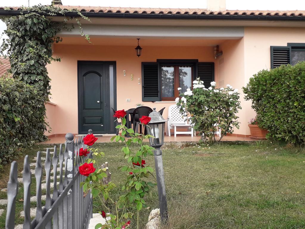 Residence Ai Campi Da Golf Saturnia Zewnętrze zdjęcie